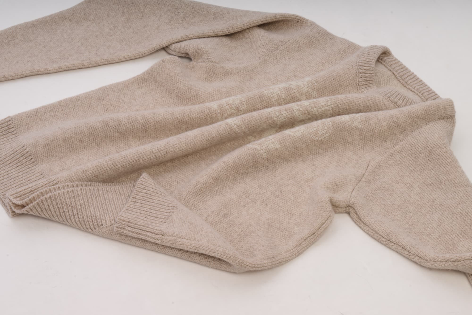 Merino lambswool of the Heraldic knit